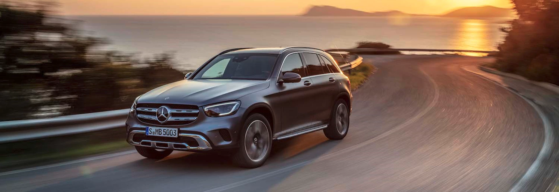 Facelifted Mercedes-Benz GLC revealed 